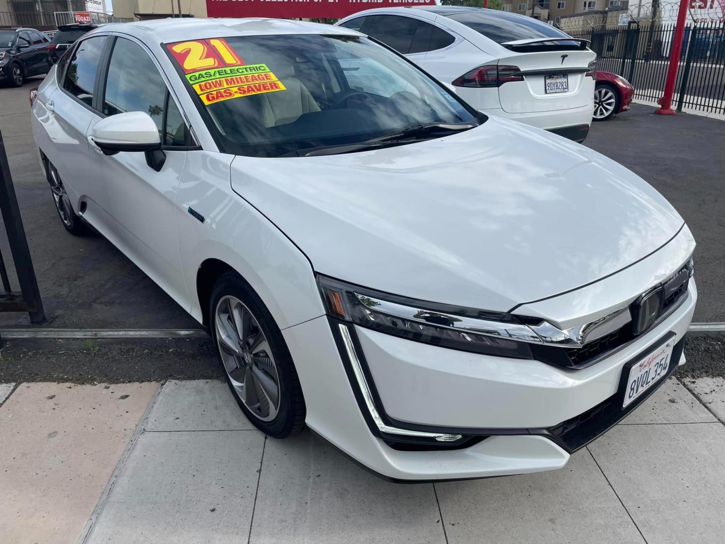 2021 Honda Clarity Plug-In Hybrid (JHMZC5F10MC) with an 1.5L L4 DOHC 16V HYBRID engine, CVT transmission, located at 744 E Miner Ave, Stockton, CA, 95202, (209) 944-5770, 37.956863, -121.282082 - Photo#1